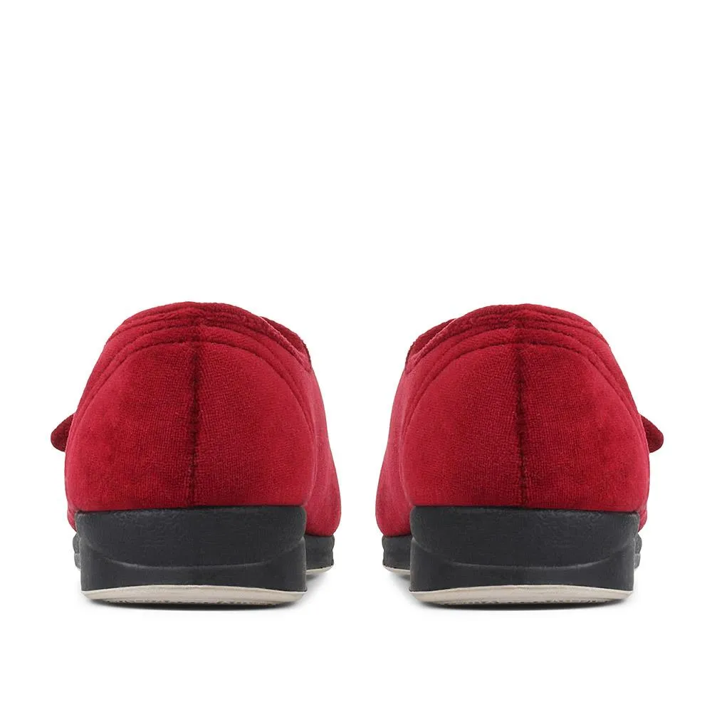 Adjustable Touch-Fasten Slippers - QING35001 / 321 644