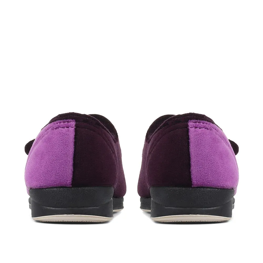 Adjustable Touch-Fasten Slippers - QING35001 / 321 644