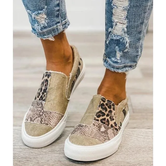 Flat bottomed slacker casual canvas shoes