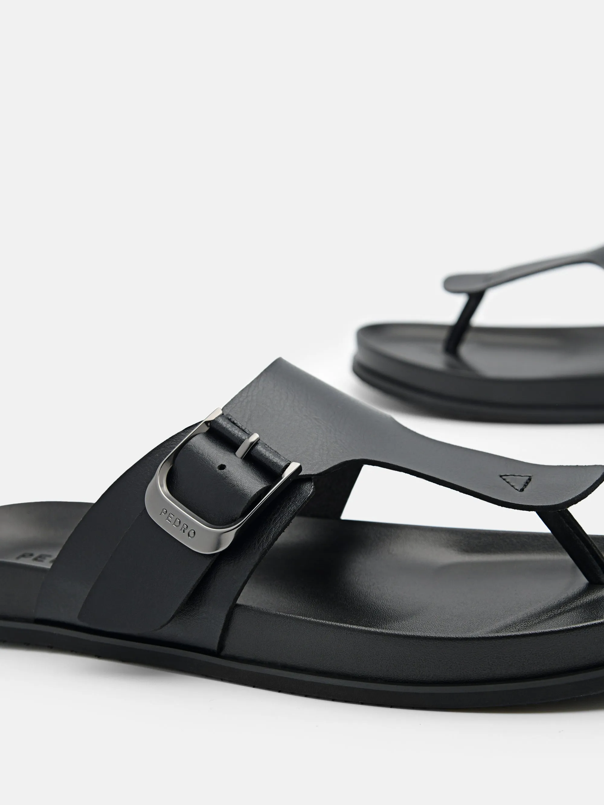 Helix Thong Sandals